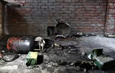 दिल्ली : सिलेंडर फटने से महिला की मौत, 4 बच्चे घायल