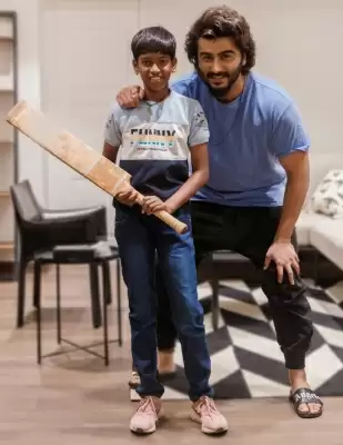 11 साल की बच्ची का क्रिकेटर बनने का सपना पूरा करेंगे अर्जुन कपूर