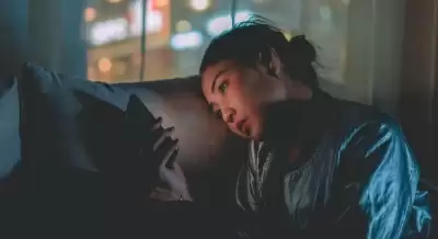 मोबाइल रेडिएशन क्या है, यह आपकी त्वचा को कैसे प्रभावित करता है?