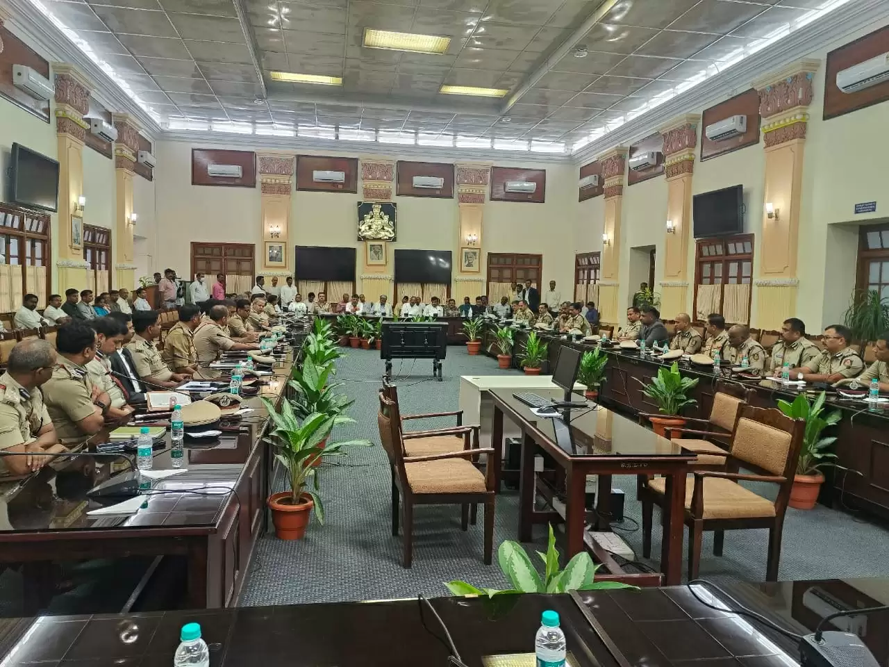 कर्नाटक सीएम ने भड़काऊ सोशल मीडिया पोस्ट के खिलाफ कठोर कार्रवाई का आदेश दिया