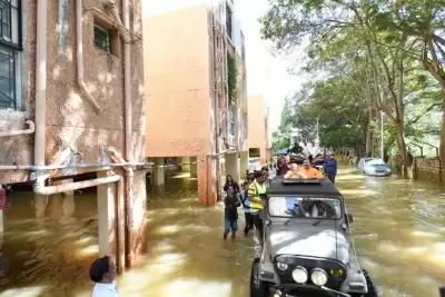 बोम्मई ने बेंगलुरु में जलमग्न टेक पार्क का किया दौरा