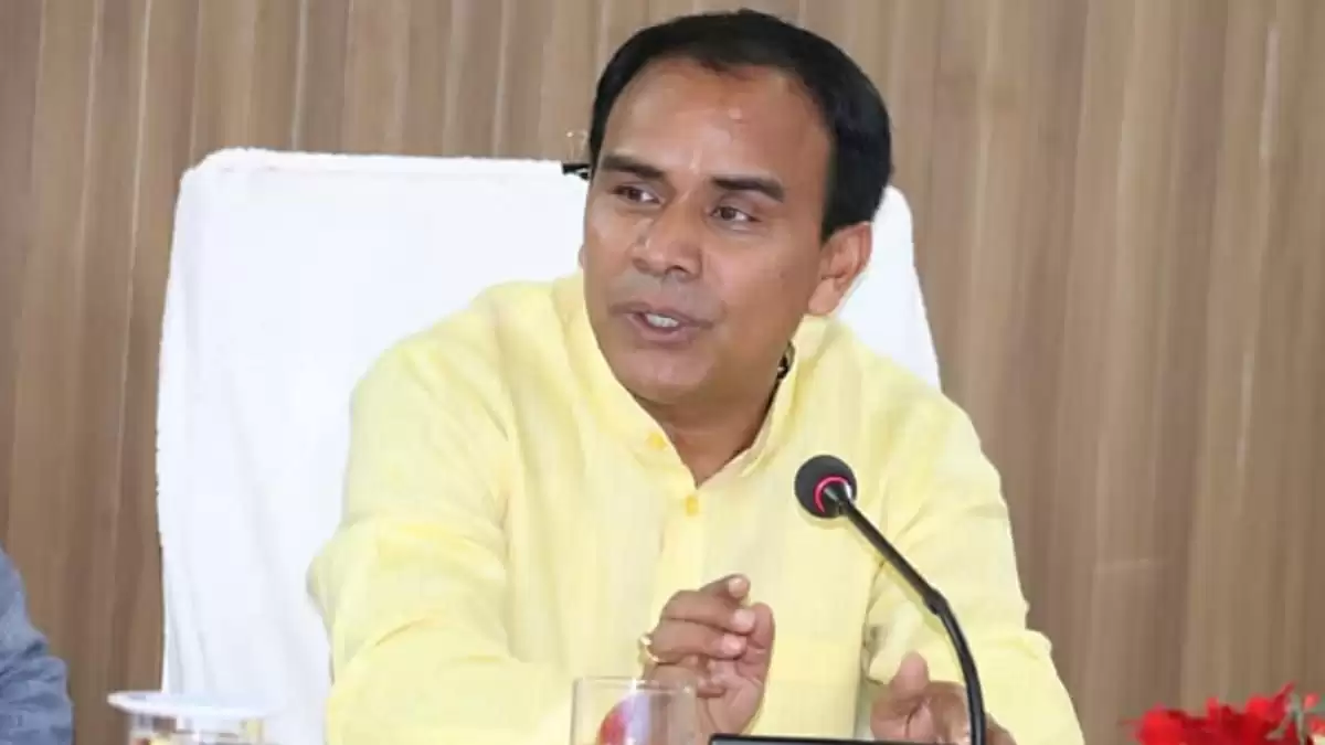 लम्बी अवधि से गायब शिक्षकों को दी जाएगी अनिवार्य सेवानिवृत्ति : डॉ. धन सिंह रावत