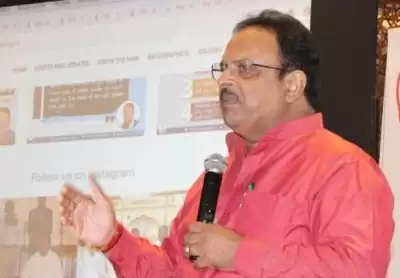 गहलोत के सहयोगी रघु शर्मा बने गुजरात कांग्रेस प्रभारी