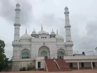 लखनऊ में टीले वाली मस्जिद के सर्वेक्षण के लिए हिंदुओं को अपील की अनुमति
