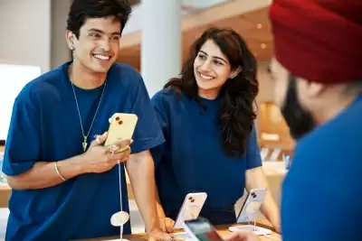 एप्पल ने भारत में अपना पहला रिटेल स्टोर पेश किया, मंगलवार को जनता के लिए खुलेगा