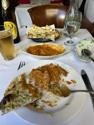 एलन मस्क को नान के साथ बटर चिकन है पसंद