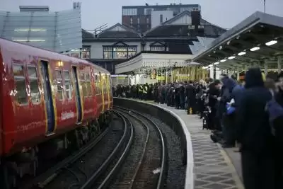 ब्रिटेन में 30 साल में सबसे बड़ी रेल हड़ताल