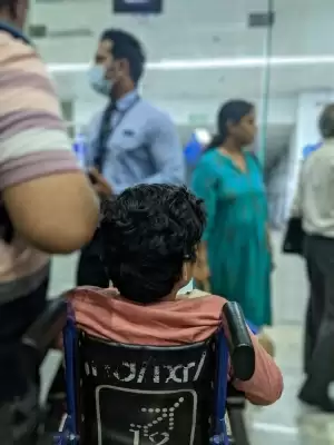 रांची एयरपोर्ट पर इंडिगो ने दिव्यांग बच्चे को यात्रा से रोका, मंत्री सिंधिया ने दी कड़ी कार्रवाई की चेतावनी, डीजीसीए ने मांगी रिपोर्ट
