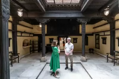 टिम कुक ने दिल्ली में लोधी आर्ट डिस्ट्रिक्ट और नेशनल क्राफ्ट्स म्युजियम का दौरा किया