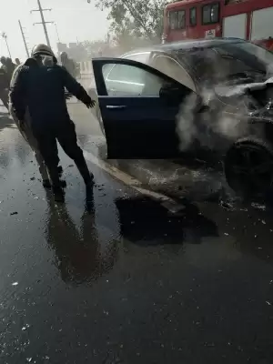 लग्जरी कार के सेफ्टी फीचर्स भी बन रहे हैं जान के दुश्मन, बरतें एहतियात