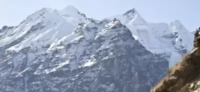 कंचनजंगा पर्वत पर चढ़ते समय भारतीय पर्वतारोही की मौत