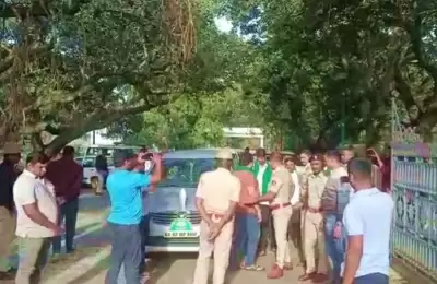 मोदी के दौरे के लिहाज से कर्नाटक पुलिस ने कांग्रेस नेता को लिया हिरासत में
