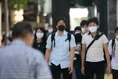प्रतिबंधों में ढील को लेकर चिंतित हैं जापान के शीर्ष कोविड सलाहकार