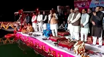 मप्र में गरीब महिलाओं को एक हजार रुपये प्रति माह मिलेगा : शिवराज