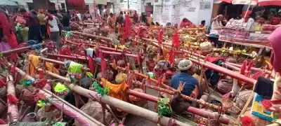 बाबा बैद्यनाथ को तिलक चढ़ाने और बारात का न्योता देने उनकी ससुराल से देवघर पहुंचे डेढ़ लाख श्रद्धालु