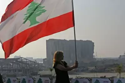 संकटग्रस्त लेबनान की मदद के लिए आगे आए फ्रांस और सऊदी अरब