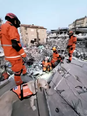 तुर्की भूकंप त्रासदी : चमत्कारिक रूप से बच निकले तीन लोग