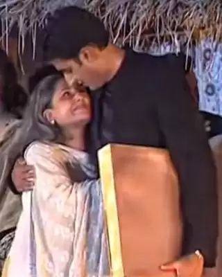 मां जया के जन्मदिन पर अभिषेक बच्चन ने शेयर की खास यादें