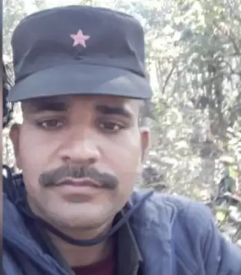 झारखंड-बिहार में 48 जवानों की हत्या के आरोपी नक्सल कमांडर नवीन यादव ने किया सरेंडर !