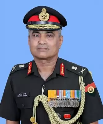 कश्मीर में डर पैदा करने के लिए स्थानीय आतंकियों का इस्तेमाल कर रहा पाक: सेना प्रमुख