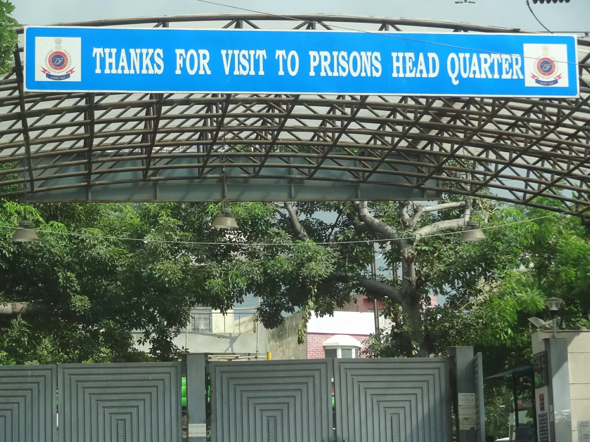 दिल्ली की विभिन्न जेलों के 80 अधिकारियों का तबादला