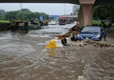दिल्ली में बारिश ने तोड़ा 121 साल का रिकॉर्ड