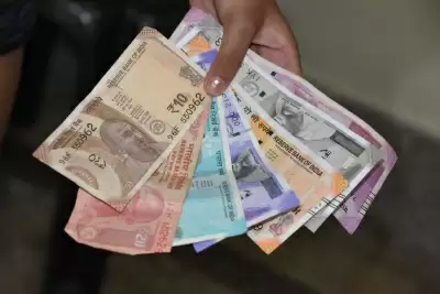 कानपुर देहात मामले में प्रदेश सरकार ने परिजनों को दी 10 लाख रुपए की सहायता राशि