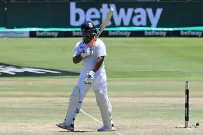पंत को टेस्ट टीम की कप्तानी के लिए तैयार करना चाहिए : युवराज सिंह