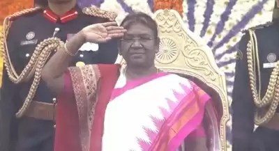 गणतंत्र दिवस परेड में पहली बार शामिल हुई बीएसएफ की महिला ऊंटसवार टुकड़ी