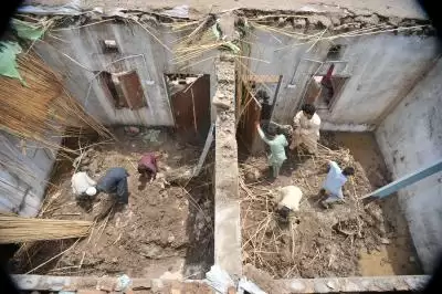 पाकिस्तान में भारी बारिश से 12 लोगों की मौत