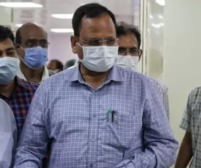 दिल्ली के स्वास्थ्य मंत्री सत्येंद्र जैन एलएनजेपी अस्पताल में भर्ती