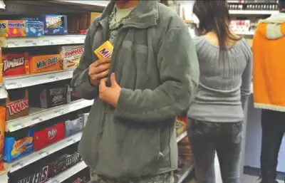 ब्रिटिश भारतीय दुकानदार को धोखाधड़ी के कई मामलों में दोषी ठहराया गया