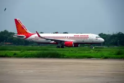 एयर इंडिया की लंदन-मुंबई फ्लाइट में एनआरआई ने किया हंगामा, केस दर्ज