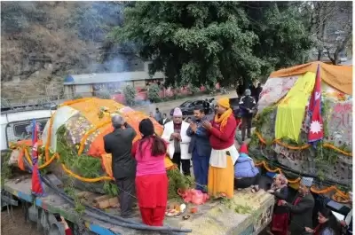 अयोध्या में भगवान राम की मूर्ति बनाने के लिए नेपाल से पवित्र शिलाएं सौंपी गईं