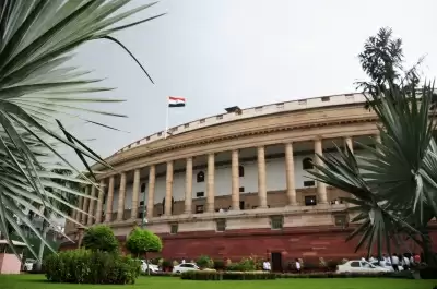 संसद के ठीक से काम न करने की जिम्मेदारी तय करने को लेकर बंटे भारतीय : आईएएनएस सर्वे