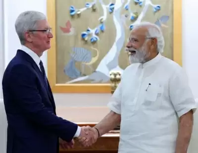 प्रधानमंत्री मोदी ने एप्पल सीईओ के साथ भारत के तकनीकी-संचालित परिवर्तनों पर चर्चा की (लीड-1)