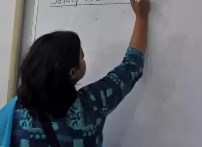 शिक्षक दिवस : केरल में 344 एकल स्कूल शिक्षक कर रहे अनिश्चितता का सामना