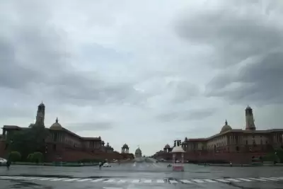 दिल्ली में हल्की बारिश होने की संभावना