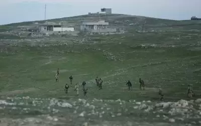 इराक में हवाई हमले में पांच आईएस आतंकवादियों की मौत: सेना