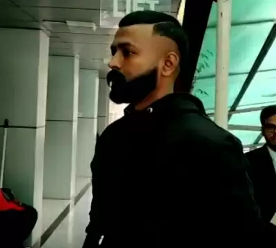 दिल्ली की अदालत ने ठग सुकेश की याचिका खारिज की, मामले को अन्य न्यायाधीश को ट्रांसफर करने की थी मांग