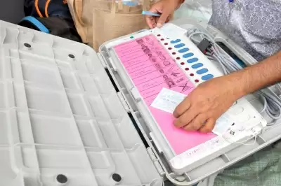 गुजरात चुनाव में करीब 50 गैर-मान्यता प्राप्त पार्टियां ने उम्मीदवार चुनावी मैदान में उतारे