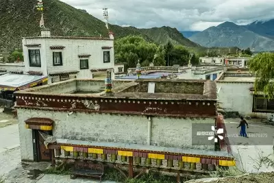 ल्हासा में सबसे सुन्दर गांव पर्यटन लाइन स्थापित