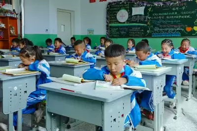 तिब्बत की शिक्षा के लिए सहायता: एक साथ बर्फिले पठार के भविष्य के फूलों की सिंचाई