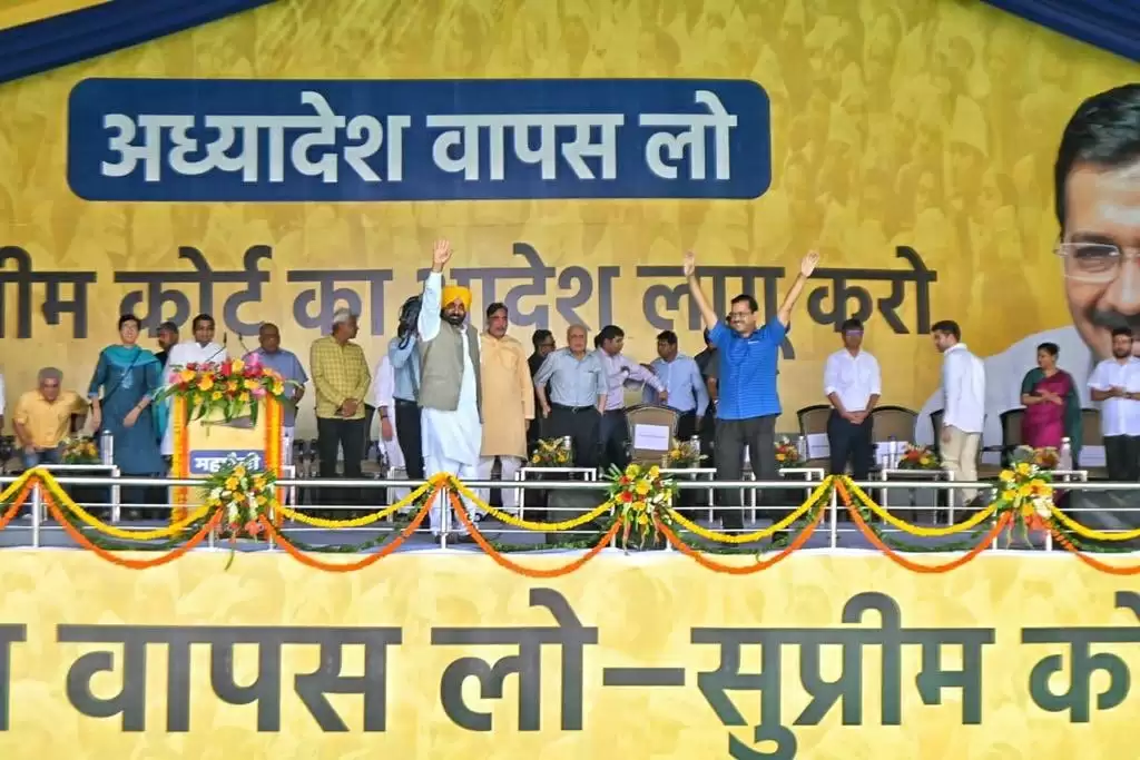 केजरीवाल ने दिल्ली की रैली में पीएम मोदी को तानाशाह कहा