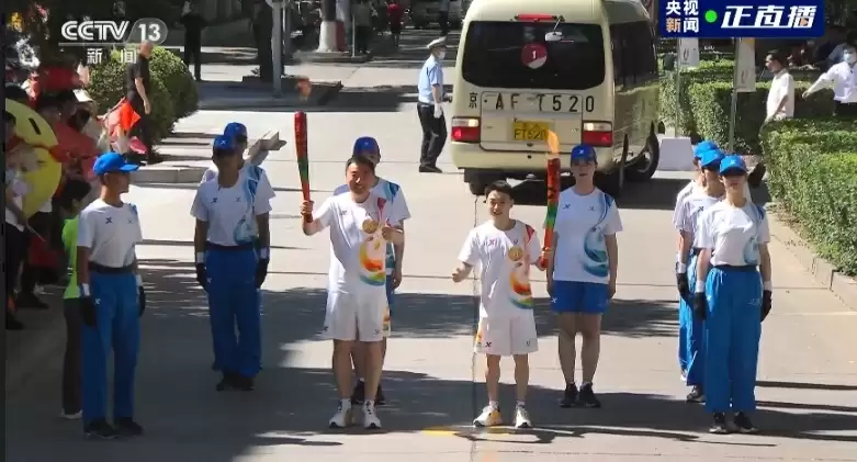 चीन : छंगतू में 31वीं ग्रीष्मकालीन यूनिवर्सियाड की मशाल रिले शुरू