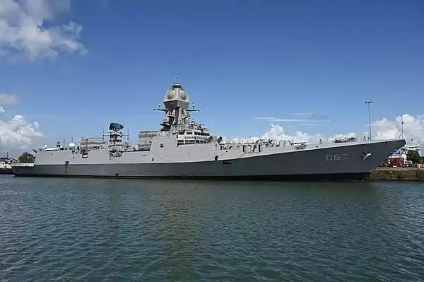 आईएनएस मोरमुगाओ से एडवांस सी स्कीमिंग मिसाइल की टेस्टिंग, लक्ष्य को भेदने में सफल