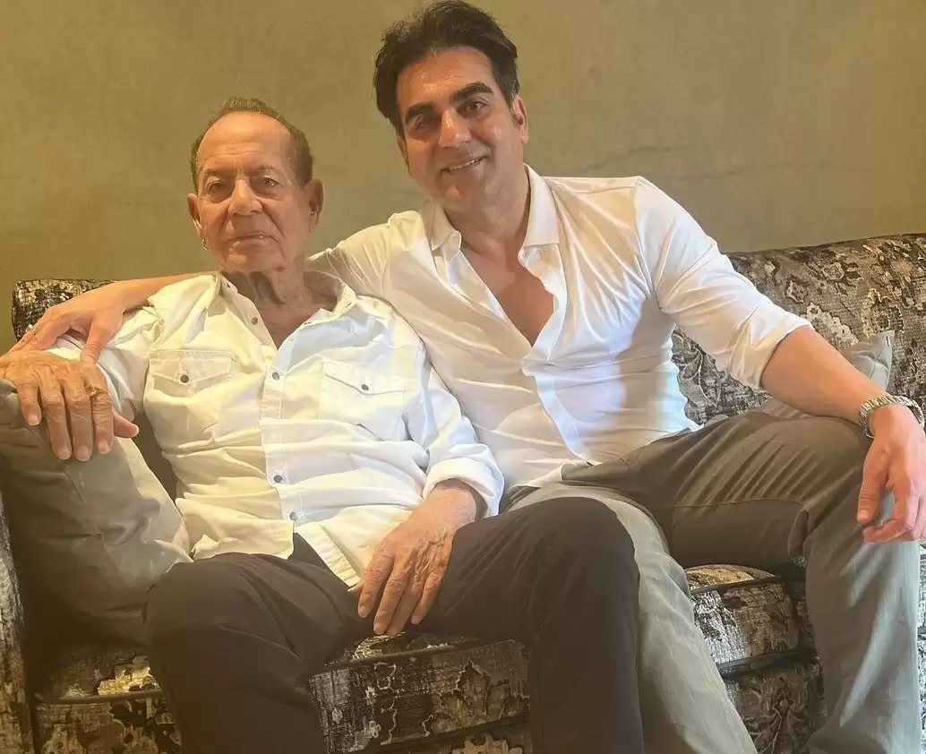 अरबाज ने जावेद अख्तर और सलमान के साथ पिता सलीम खान की अनदेखी तस्वीरें की शेयर