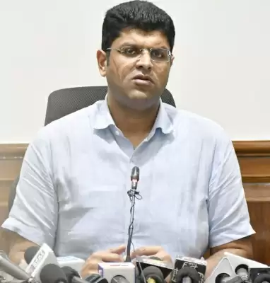 लॉकडाउन के बीच शराब चोरी में दोषियों के खिलाफ कार्रवाई की गई : दुष्यंत चौटाला