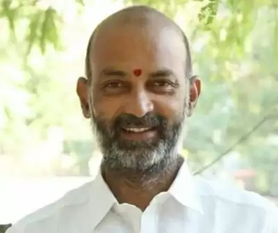 तेलंगाना भाजपा ने की विवादित जीओ को खत्म करने की मांग