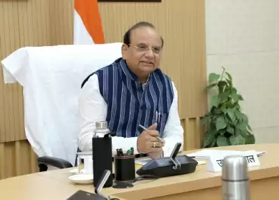 दिल्ली एलजी ने डीडीए को संरचनात्मक रूप से क्षतिग्रस्त अपार्टमेंट का पुनर्विकास करने का आदेश दिया